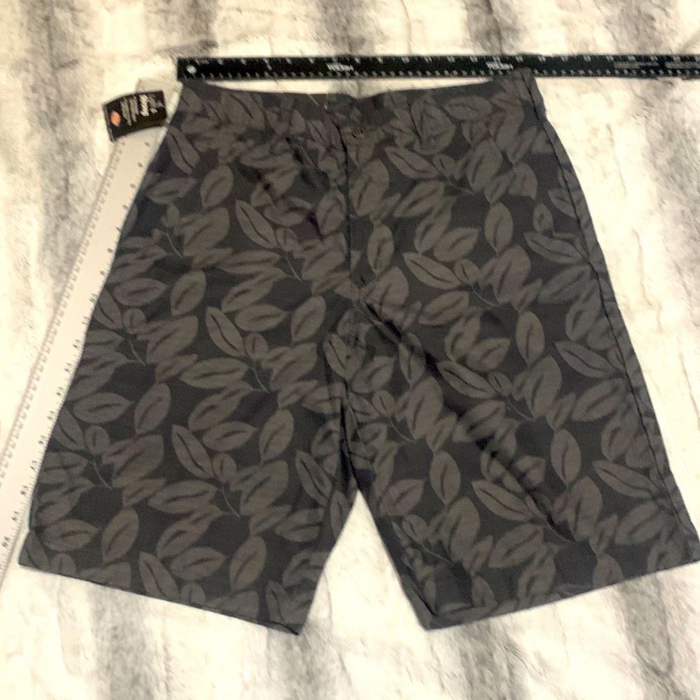 🪨🪨 Mens “Dickies” work shorts 31w